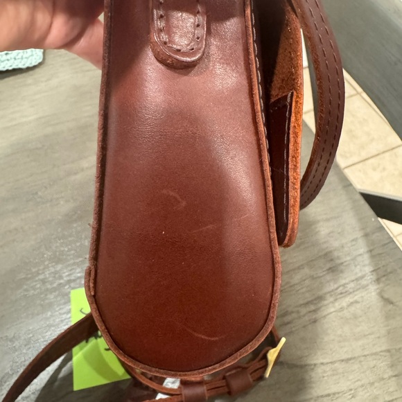 Medium Portland Leather Brown Crossbody Bag - Picture 5 of 11